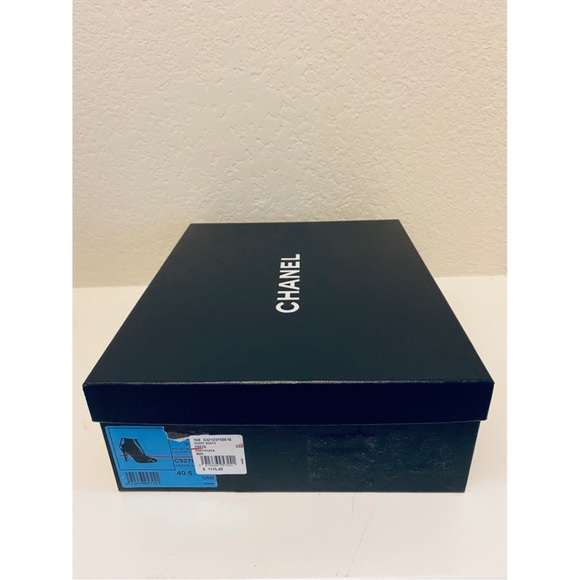 Chanel Gray and Black Short Booties - Picture 11 of 11